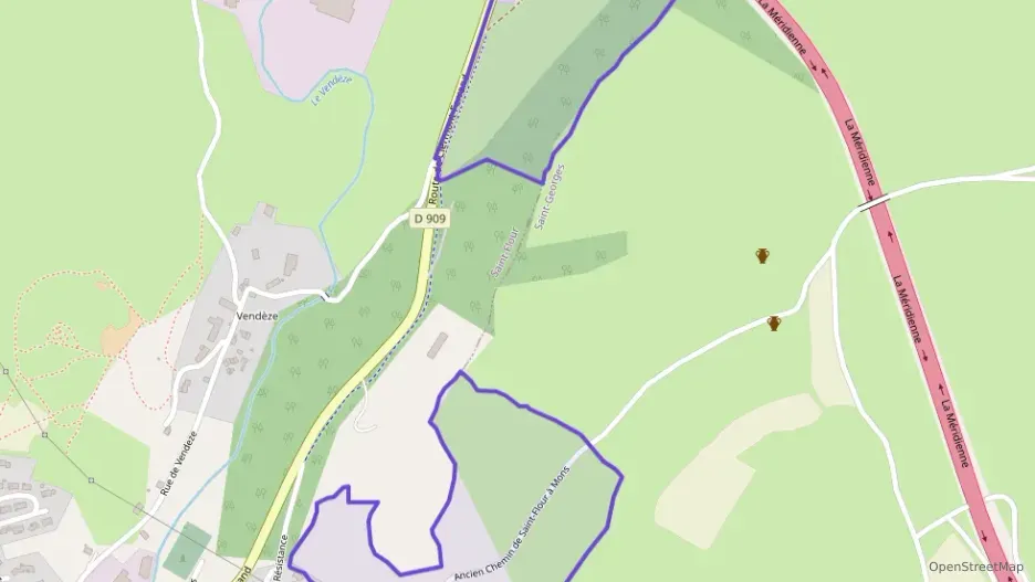 Maison 94 m² quatre pièces à vendre à Saint-Flour