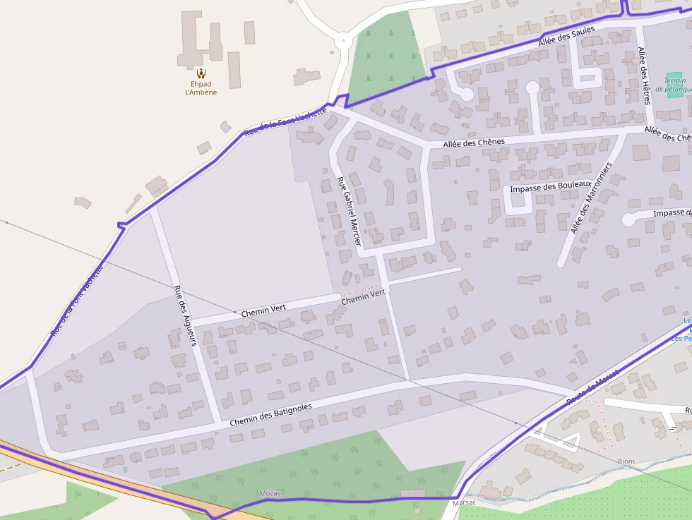 Maison 100 m² quatre pièces à vendre à Mozac