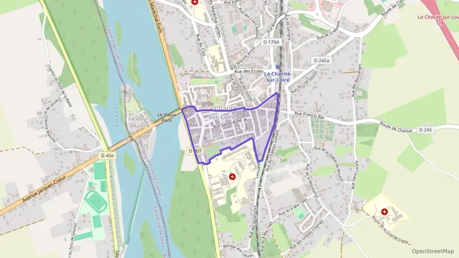 Maison 54 m² trois pièces à vendre à La Charité-sur-Loire Maison 54 m² trois pièces à vendre à La Charité-sur-Loire