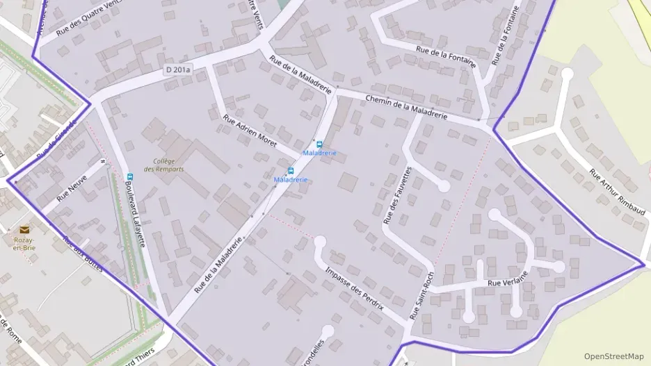 Maison 75 m² quatre pièces à vendre à Rozay-en-Brie Maison 75 m² quatre pièces à vendre à Rozay-en-Brie