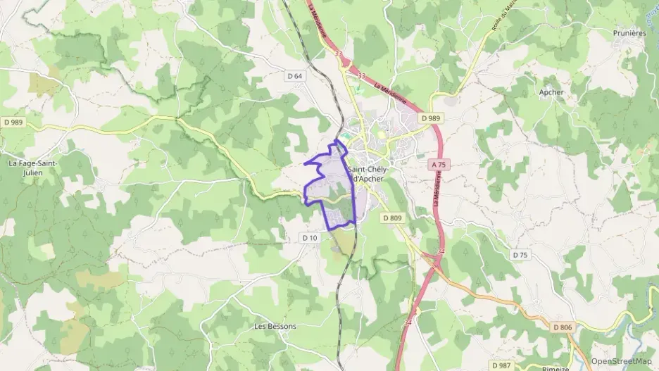 Maison 66 m² trois pièces à vendre à Saint-Chély-d`Apcher Maison 66 m² trois pièces à vendre à Saint-Chély-d`Apcher