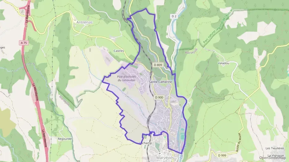 Maison 113 m² six pièces à vendre à Marvejols Maison 113 m² six pièces à vendre à Marvejols