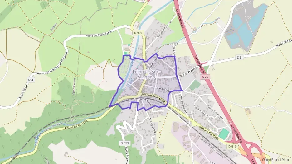 Maison 77 m² quatre pièces à vendre à Lempdes-sur-Allagnon Maison 77 m² quatre pièces à vendre à Lempdes-sur-Allagnon