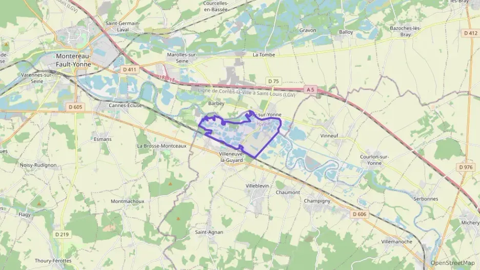 Maison 100 m² quatre pièces à vendre à Villeneuve-la-Guyard