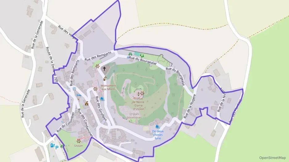 Maison 200 m² cinq pièces à vendre à Usson