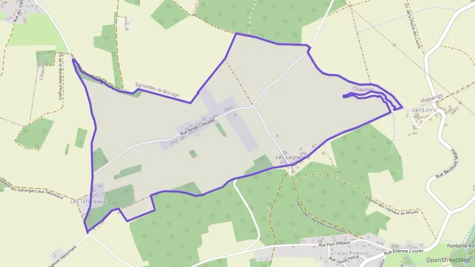 Maison 100 m² trois pièces à vendre à Chaumot Maison 100 m² trois pièces à vendre à Chaumot