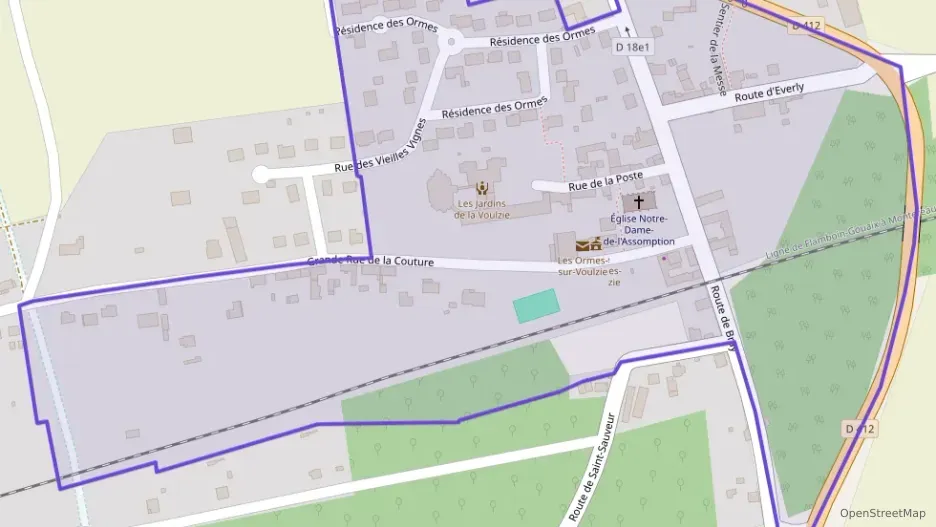 Maison 51 m² trois pièces à vendre à Les Ormes-sur-Voulzie Maison 51 m² trois pièces à vendre à Les Ormes-sur-Voulzie