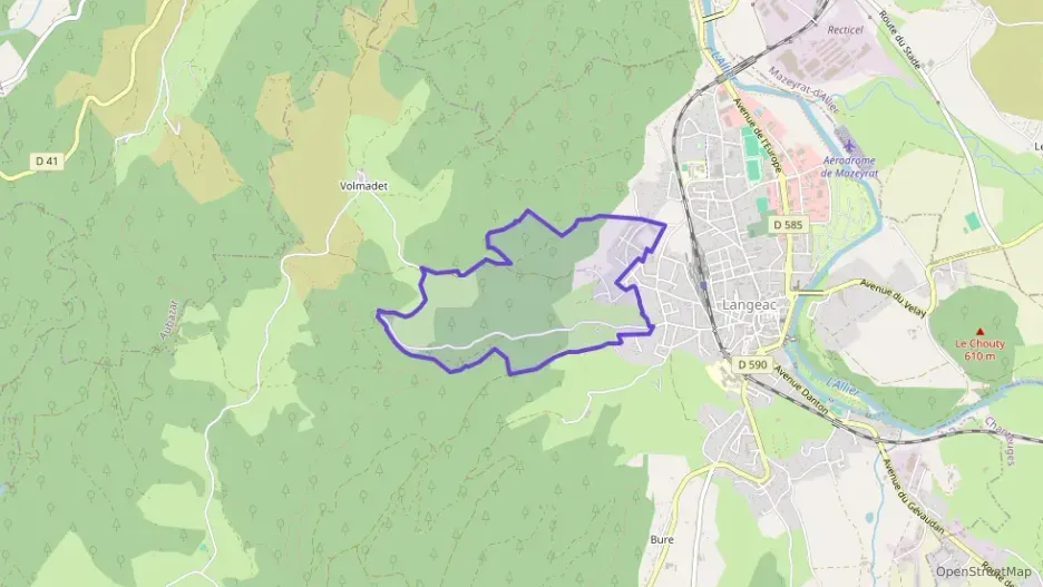 Maison 86 m² quatre pièces à vendre à Langeac Maison 86 m² quatre pièces à vendre à Langeac