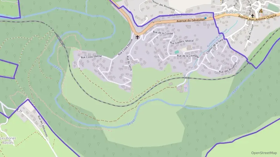 Maison 87 m² quatre pièces à vendre à Badaroux Maison 87 m² quatre pièces à vendre à Badaroux