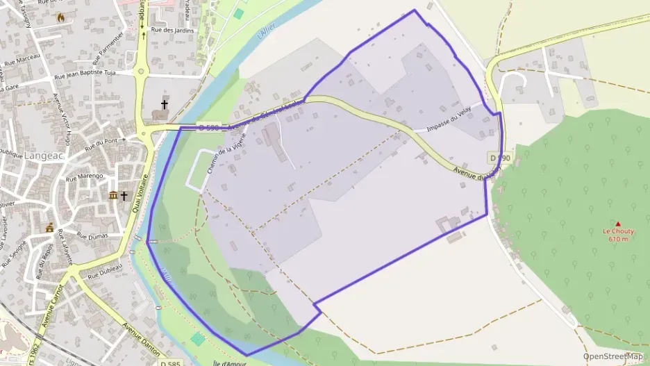 Maison 92 m² quatre pièces à vendre à Langeac Maison 92 m² quatre pièces à vendre à Langeac