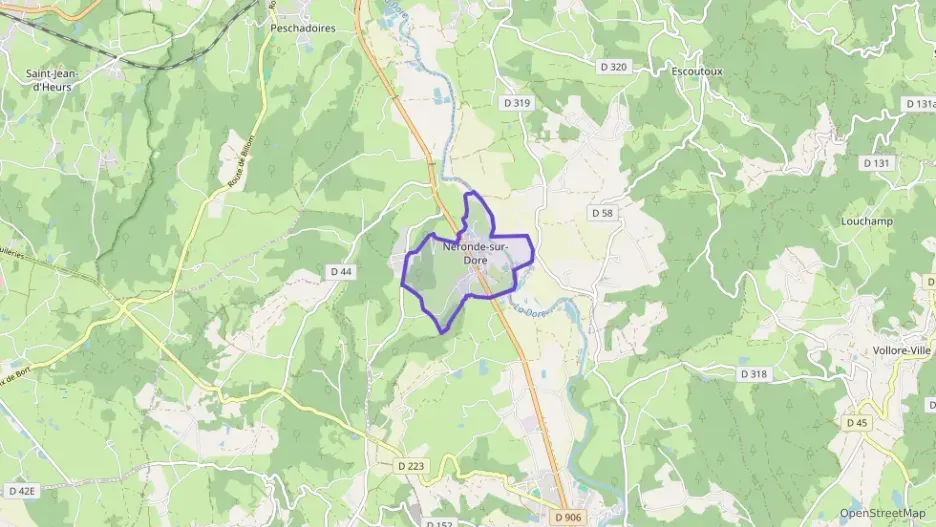 Maison 104 m² cinq pièces à vendre à Néronde-sur-Dore Maison 104 m² cinq pièces à vendre à Néronde-sur-Dore