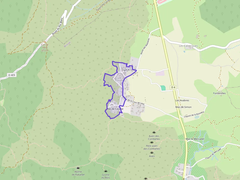 Maison 80 m² quatre pièces à vendre à Brissac