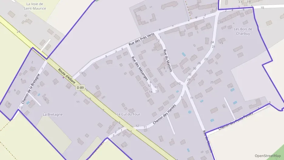 Maison 100 m² quatre pièces à vendre à Charbuy Maison 100 m² quatre pièces à vendre à Charbuy