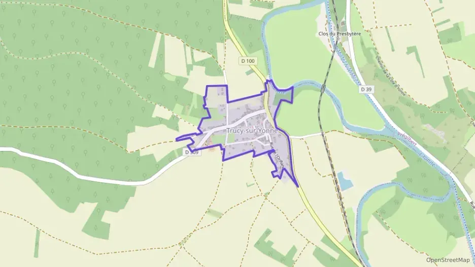 Maison 140 m² six pièces à vendre à Trucy-sur-Yonne Maison 140 m² six pièces à vendre à Trucy-sur-Yonne