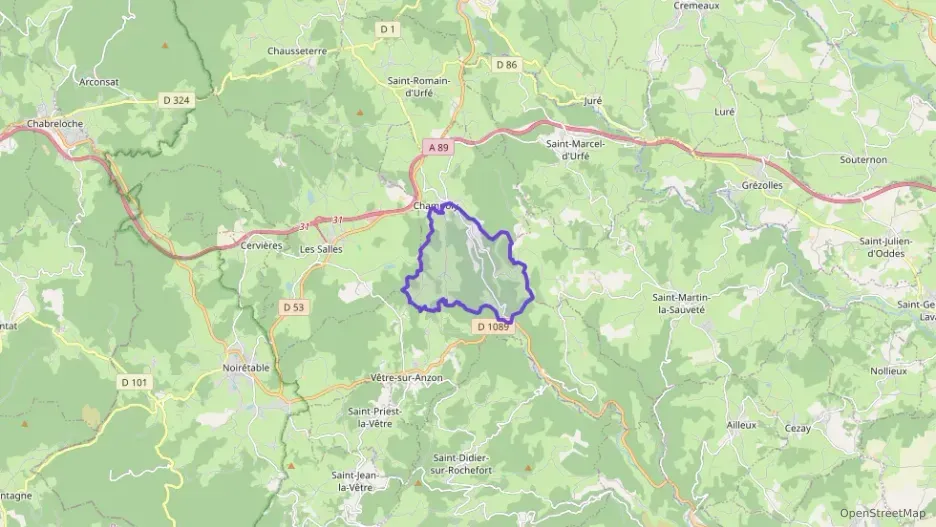 Maison 140 m² trois pièces à vendre à Champoly