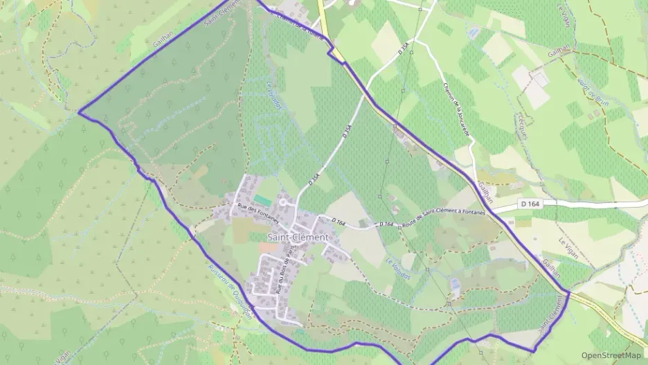 Maison 155 m² quatre pièces à vendre à Saint-Clément Maison 155 m² quatre pièces à vendre à Saint-Clément