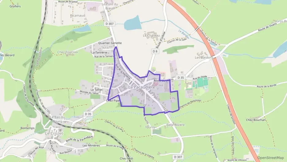 Maison 109 m² quatre pièces à vendre à La Pacaudière Maison 109 m² quatre pièces à vendre à La Pacaudière