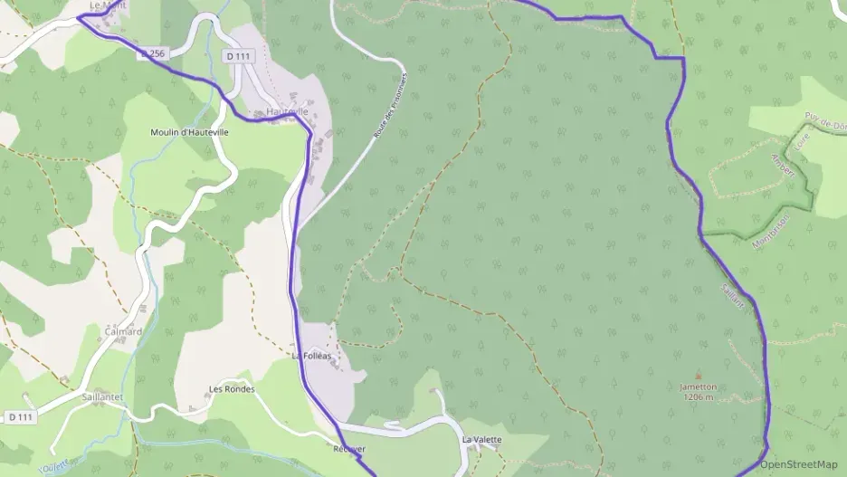 Maison 120 m² quatre pièces à vendre à Saillant Maison 120 m² quatre pièces à vendre à Saillant