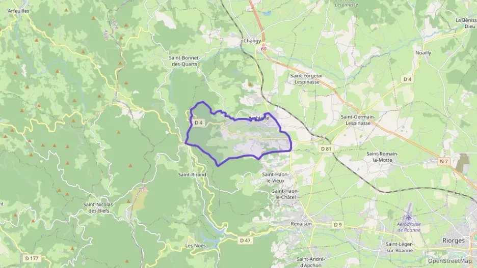 Maison 158 m² cinq pièces à vendre à Ambierle