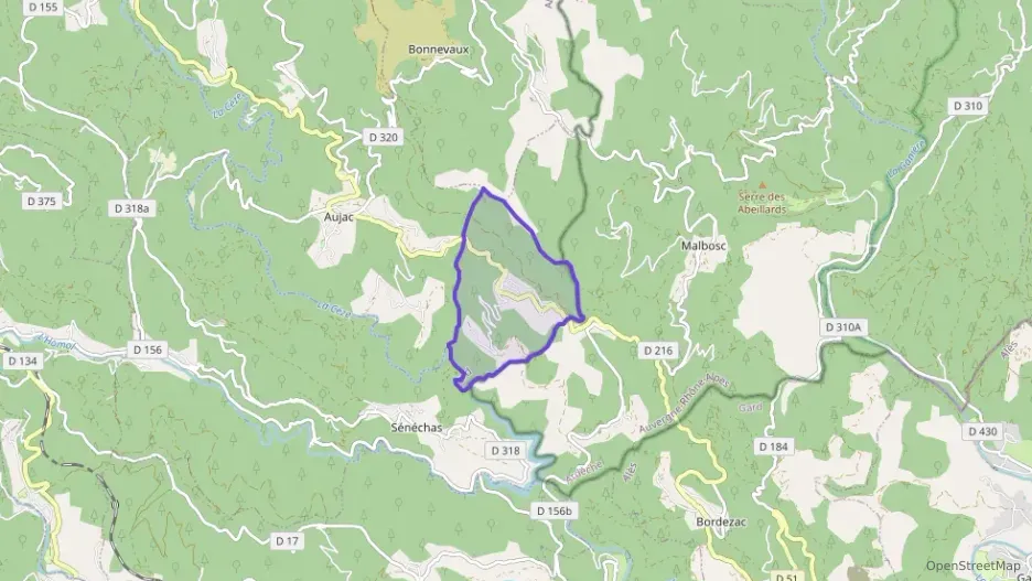 Maison 80 m² cinq pièces à vendre à Aujac Maison 80 m² cinq pièces à vendre à Aujac