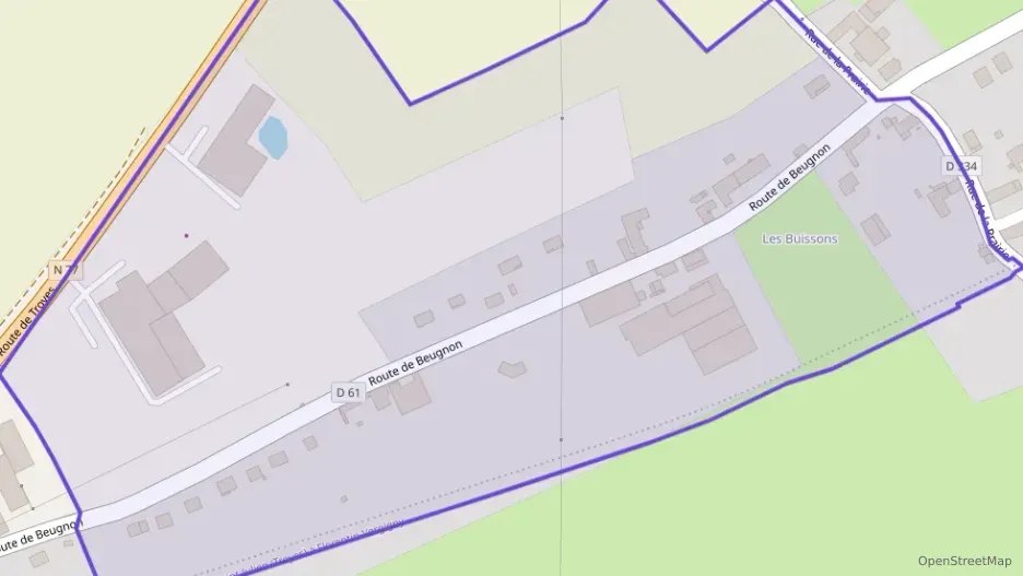 Maison 93 m² quatre pièces à vendre à Saint-Florentin Maison 93 m² quatre pièces à vendre à Saint-Florentin