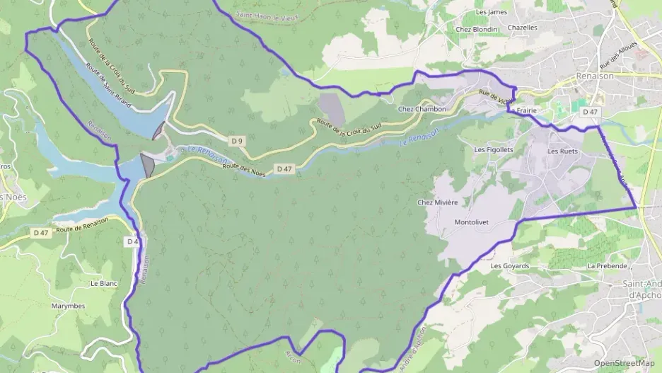 Maison 85 m² trois pièces à vendre à Renaison Maison 85 m² trois pièces à vendre à Renaison