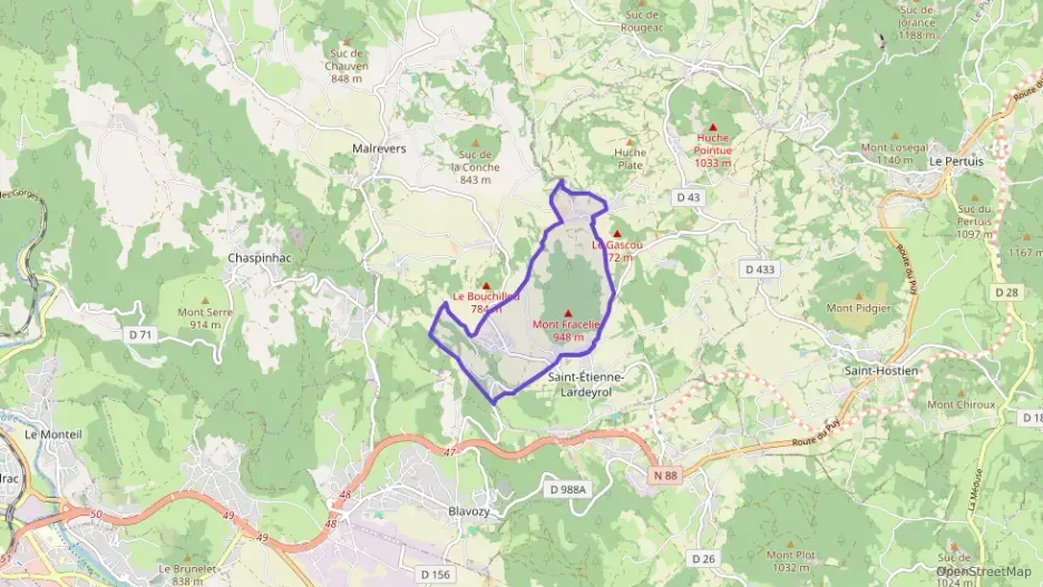 Maison 134 m² sept pièces à vendre à Saint-Étienne-Lardeyrol