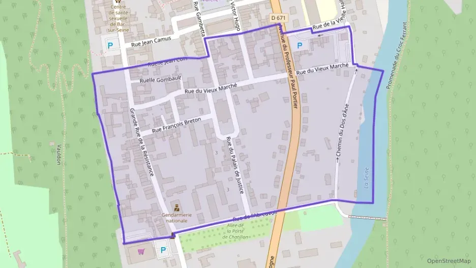 Maison 171 m² sept pièces à vendre à Bar-sur-Seine Maison 171 m² sept pièces à vendre à Bar-sur-Seine