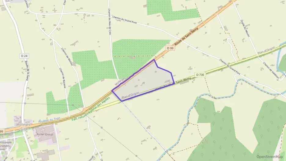 Maison 125 m² quatre pièces à vendre à Plan-d`Orgon