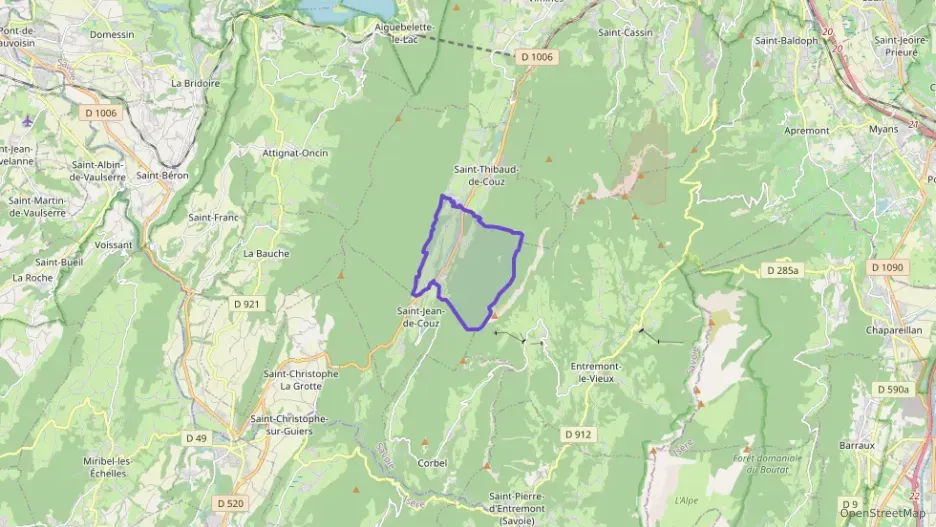 Maison 130 m² quatre pièces à vendre à Saint-Thibaud-de-Couz Maison 130 m² quatre pièces à vendre à Saint-Thibaud-de-Couz