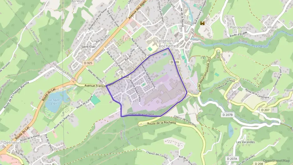 Maison 140 m² cinq pièces à vendre à Valgelon-La Rochette Maison 140 m² cinq pièces à vendre à Valgelon-La Rochette