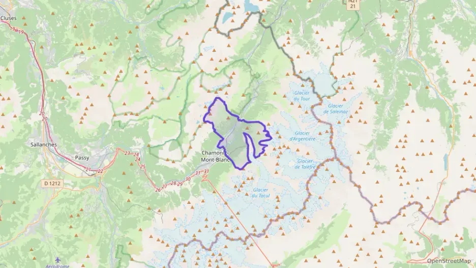 Maison 194 m² six pièces à vendre à Chamonix-Mont-Blanc Maison 194 m² six pièces à vendre à Chamonix-Mont-Blanc