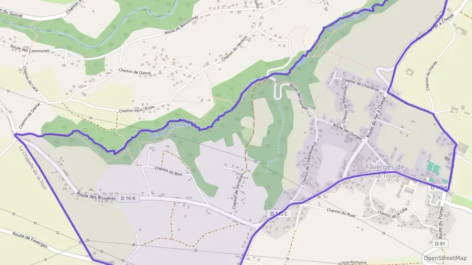 Maison 90 m² cinq pièces à vendre à Faverges-de-la-Tour