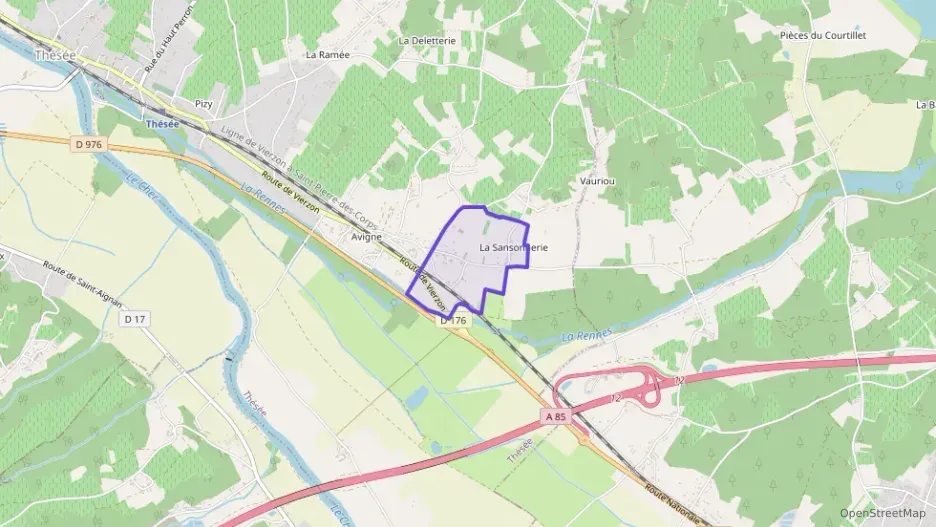 Maison 137 m² quatre pièces à vendre à Thésée Maison 137 m² quatre pièces à vendre à Thésée