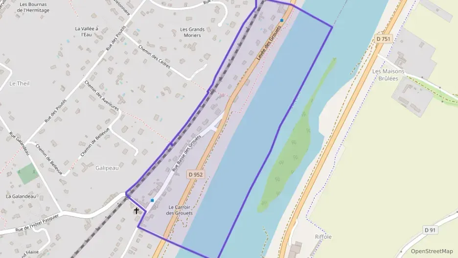 Maison 130 m² quatre pièces à vendre à Blois Maison 130 m² quatre pièces à vendre à Blois