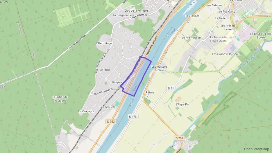 Maison 130 m² quatre pièces à vendre à Blois Maison 130 m² quatre pièces à vendre à Blois