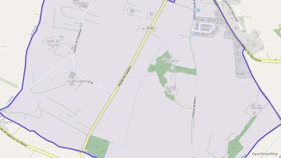 Maison 85 m² quatre pièces à vendre à Saint-Puy Maison 85 m² quatre pièces à vendre à Saint-Puy