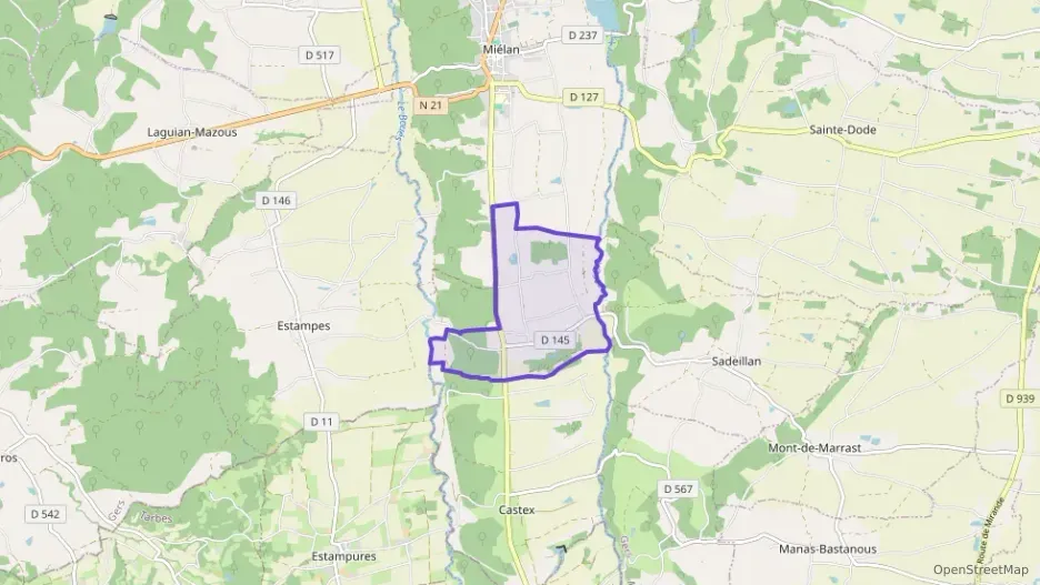 Maison 239 m² six pièces à vendre à Miélan