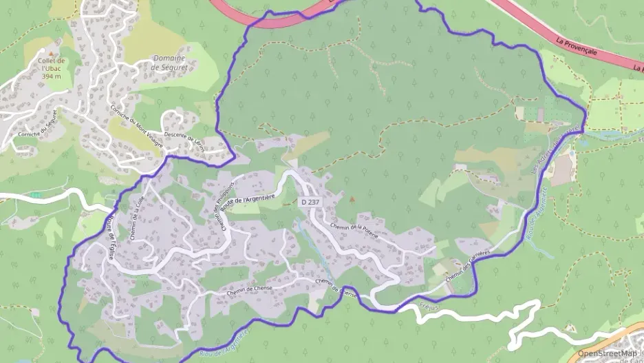 Maison 136 m² cinq pièces à vendre à Les Adrets-de-l`Estérel