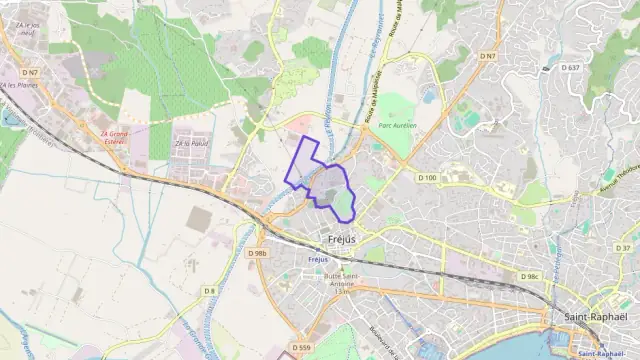 Maison 93 m² quatre pièces à vendre à Fréjus