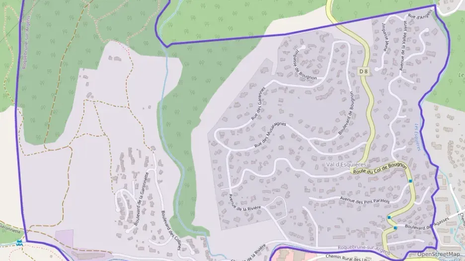 Maison 149 m² quatre pièces à vendre à Roquebrune-sur-Argens Maison 149 m² quatre pièces à vendre à Roquebrune-sur-Argens