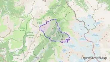 Maison 147 m² quatre pièces à vendre à Chamonix-Mont-Blanc Maison 147 m² quatre pièces à vendre à Chamonix-Mont-Blanc