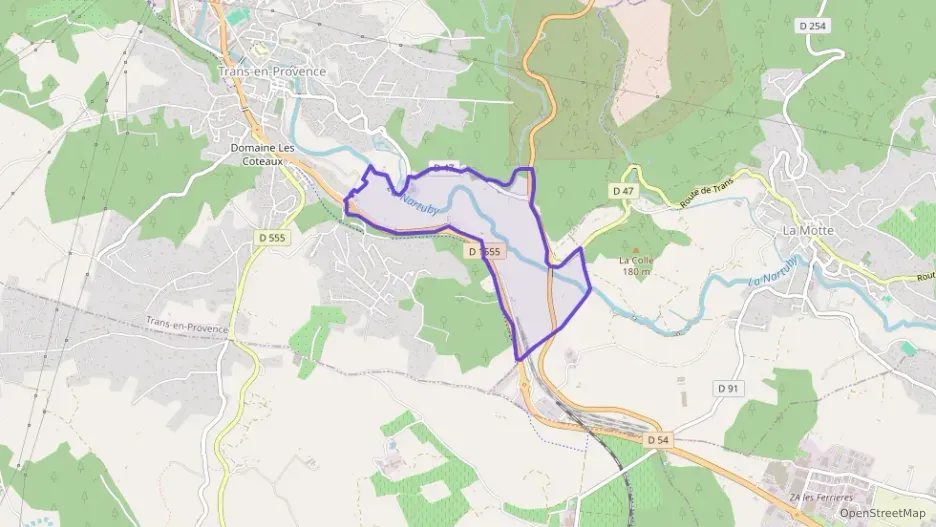 Maison 120 m² quatre pièces à vendre à Trans-en-Provence