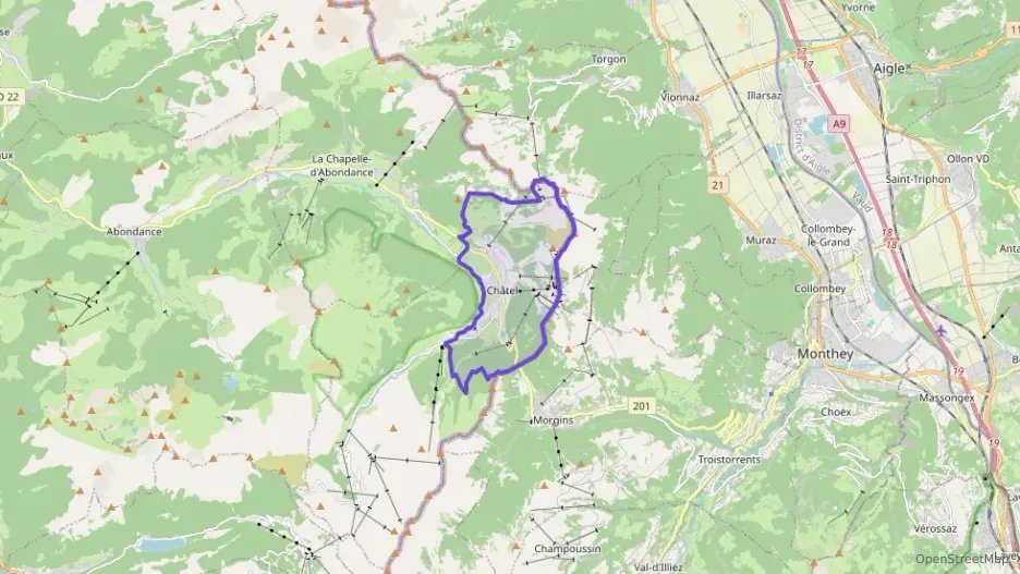 Maison 98 m² quatre pièces à vendre à Châtel Maison 98 m² quatre pièces à vendre à Châtel