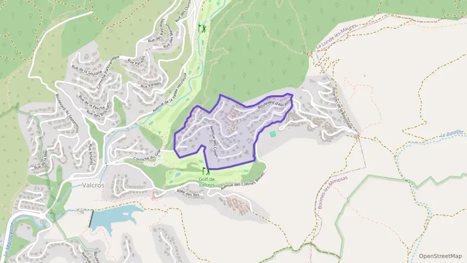 Maison 148 m² sept pièces à vendre à La Londe-les-Maures Maison 148 m² sept pièces à vendre à La Londe-les-Maures