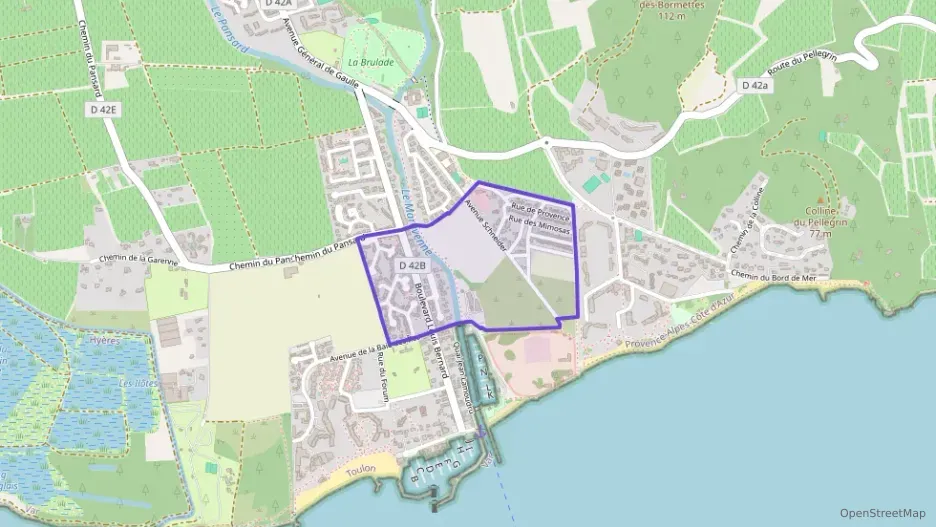 Maison 52 m² trois pièces à vendre à La Londe-les-Maures Maison 52 m² trois pièces à vendre à La Londe-les-Maures