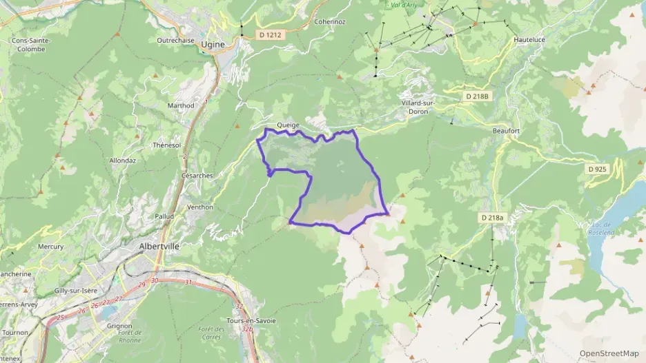 Maison 116 m² quatre pièces à vendre à Queige Maison 116 m² quatre pièces à vendre à Queige