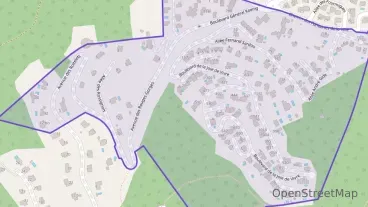 Maison 109 m² quatre pièces à vendre à Hyères Maison 109 m² quatre pièces à vendre à Hyères