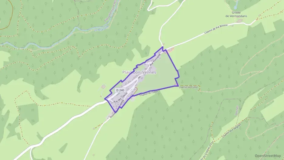 Maison 100 m² quatre pièces à vendre à Plaimbois-Vennes Maison 100 m² quatre pièces à vendre à Plaimbois-Vennes