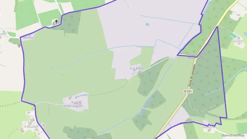 Maison 269 m² cinq pièces à vendre à Dému Maison 269 m² cinq pièces à vendre à Dému